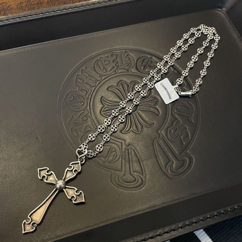 Ch**me He**ts necklaces